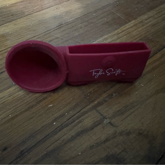 Taylor Swift OLD phone amplifier - Picture 3 of 4